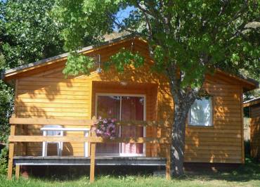 Camping Les Auches chalet à Ancelle, vallée du Champsaur