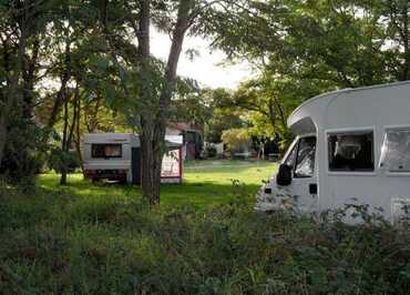 Aire d'accueil et de services sur camping - Domaine du bourg