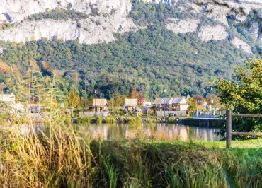 "Les Lodges de la Viarhôna": the tent-lodges