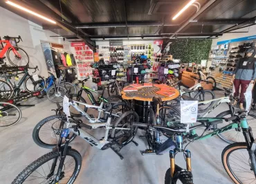 COMPRESSION Bicycles