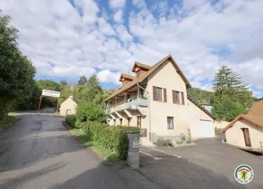 Gîte M. Mme MAULLIER Régis et Béatrice Laye village