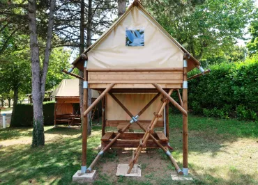 Une tente bivouac en location