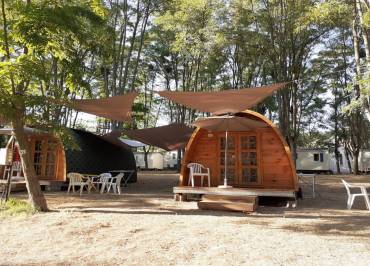 camping l'amitié au bord de l'eau Trébas-Tarn-hébergement insolite en bois-pod-rivière