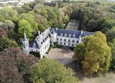 Meublé Château de Charnizay