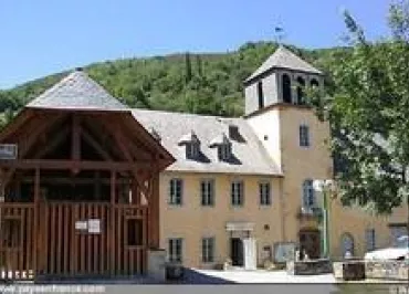 OFFICE DE TOURISME PYRENEES2VALLEES / BUREAU ARREAU