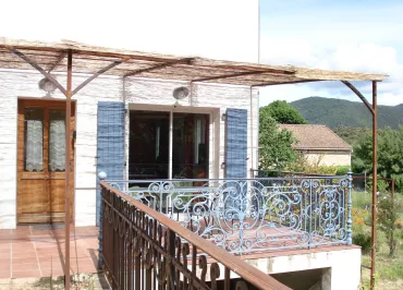AU PIED DU CAROUX LONGAÏROU