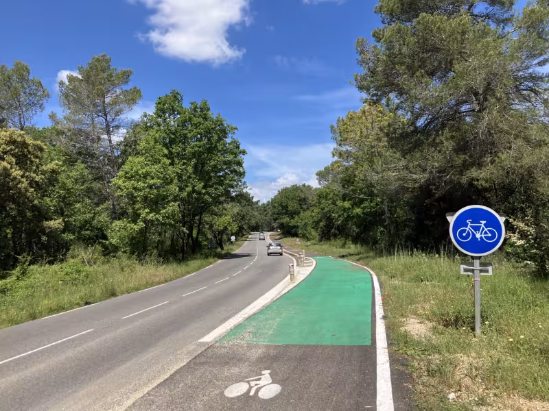 Piste cyclable sur le GT des Préalpes d'Azur