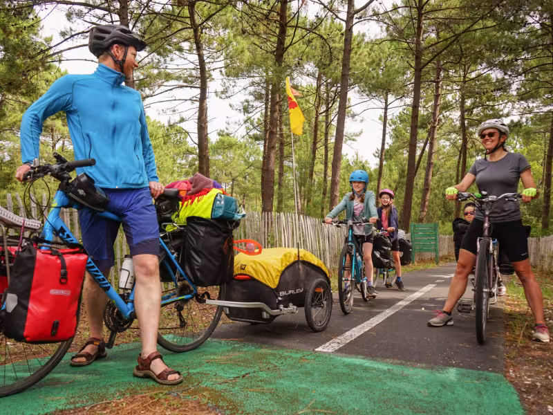 En famille sur La Vélodyssée dans les Landes