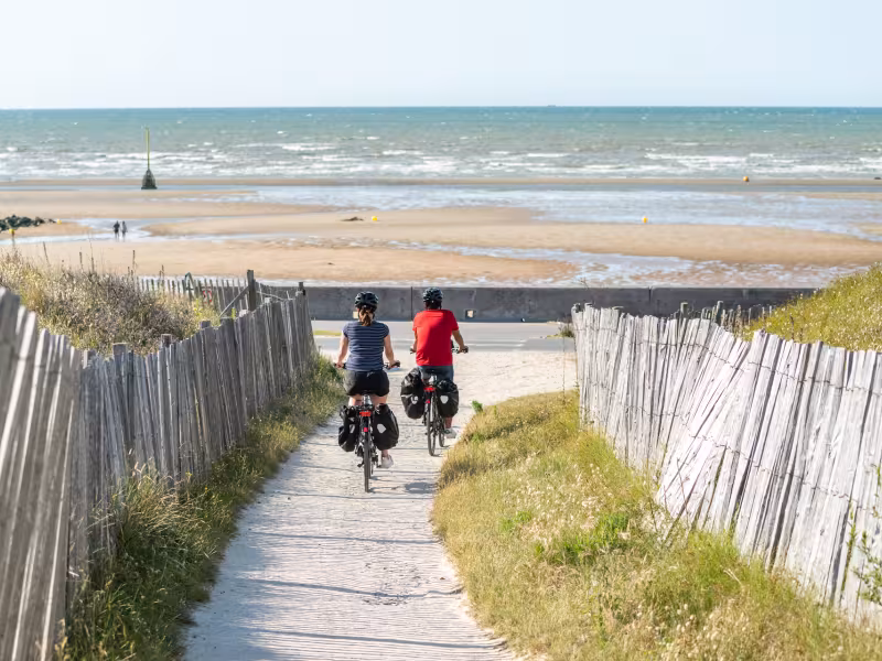 Arrivée sur la plage de Cabourg - La Vélomaritime