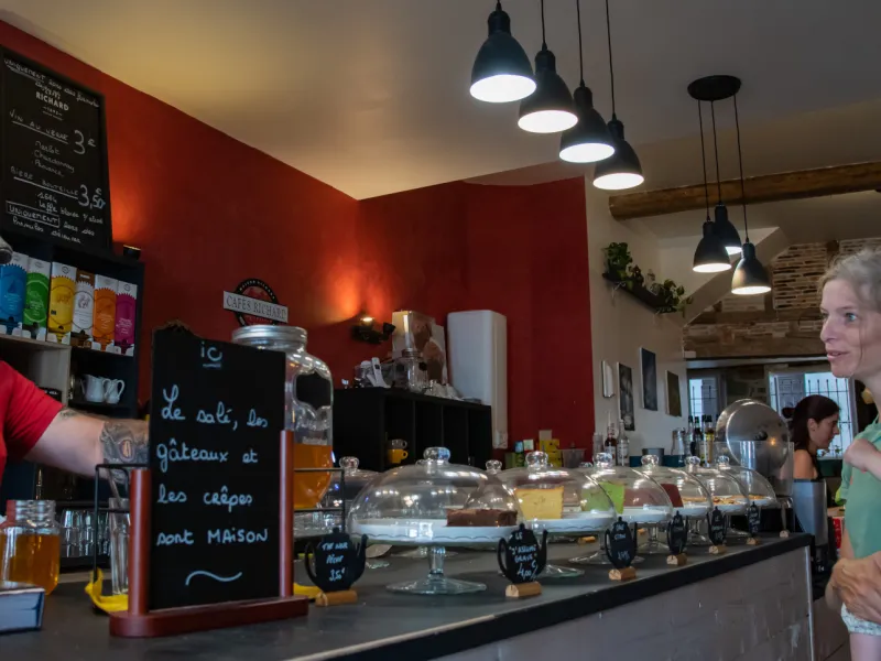 Bar à Salies-de-Béarn sur La Vélidéale