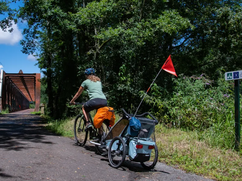 À vélo en famille sur La Vélosud, à Castagnède