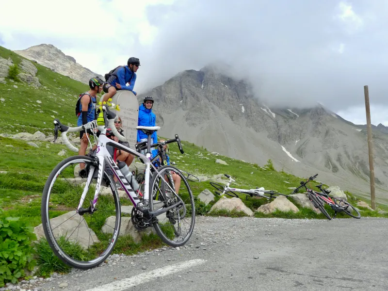 Célébration du passage du col de la Cayolle