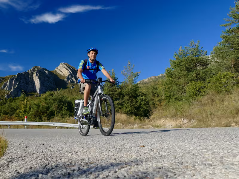 En montant le col de Saint-Barnabé vers Demandolx