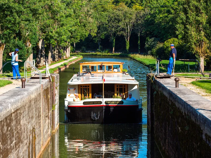 Le canal de Bourgogne en famille avec Terres d'Aventure