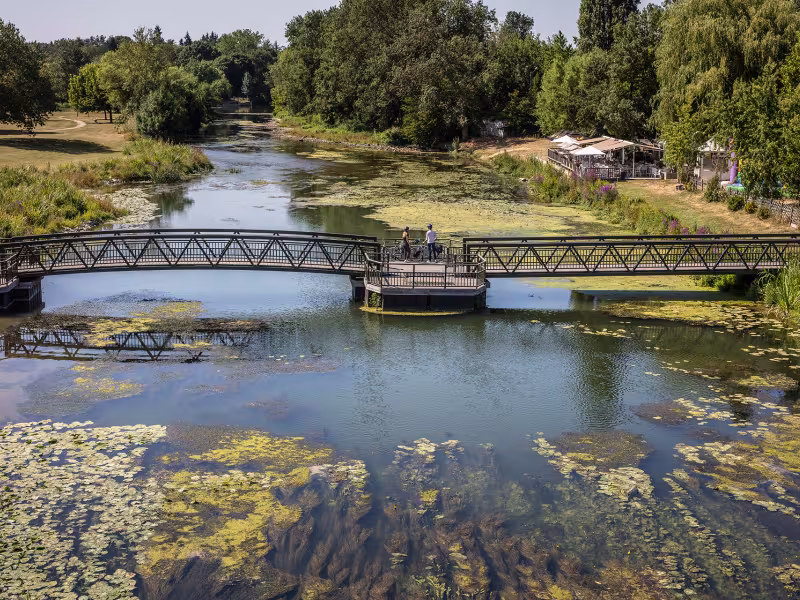 Passerelle sur l'Indre à Montbazon