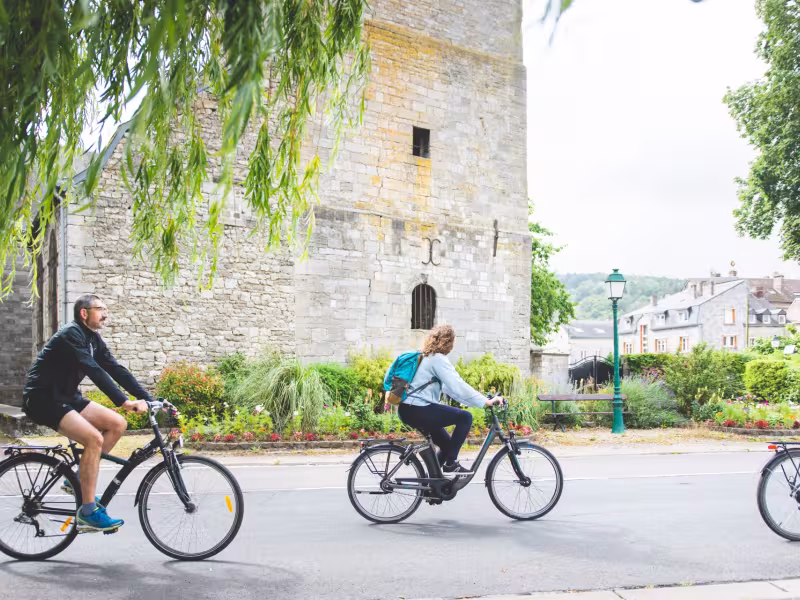 Arrivée à Givet, fin de la Meuse à Vélo en France