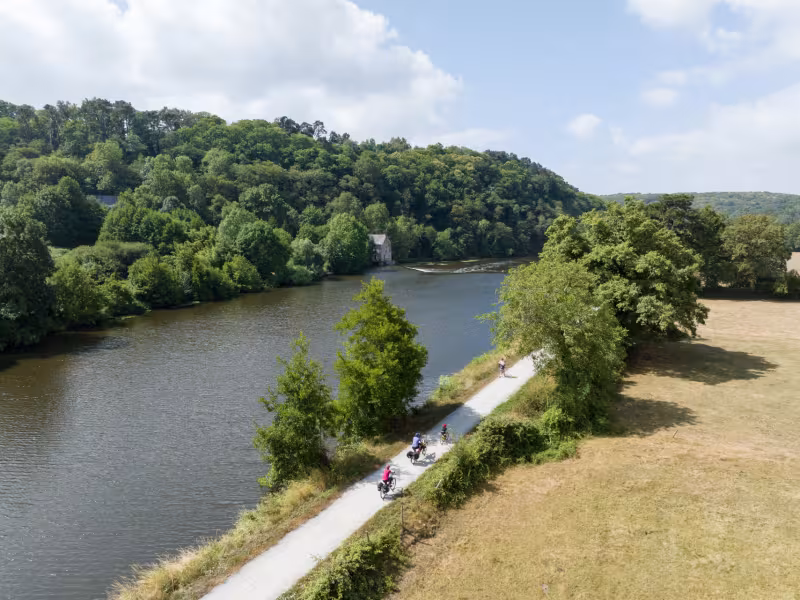 Au fil de la Mayenne à vélo - Origné