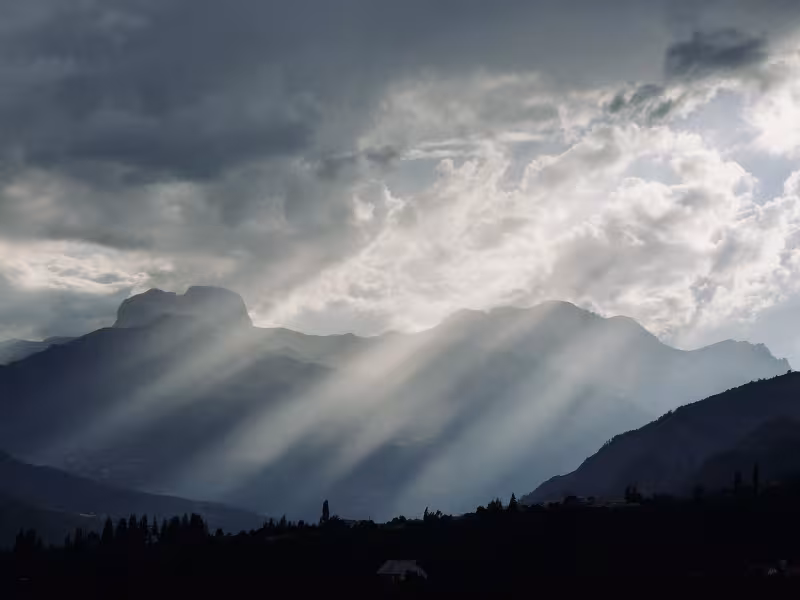 Rayons de soleil sur la vallée de l'Ubaye