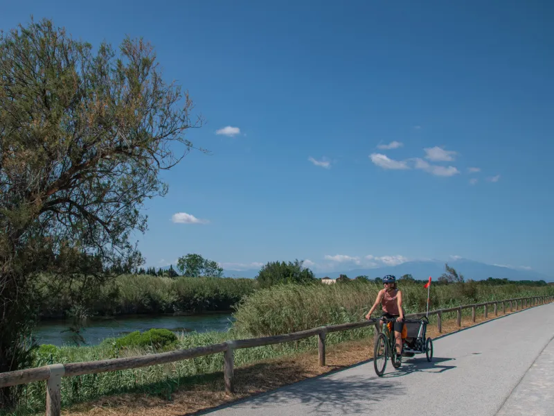À vélo sur la voie verte entre Rivesaltes et Barcarès