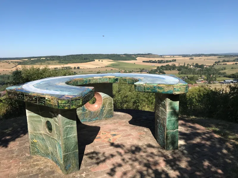 La Côte Sainte Hélène à Saint-Pierre-ès-Champs