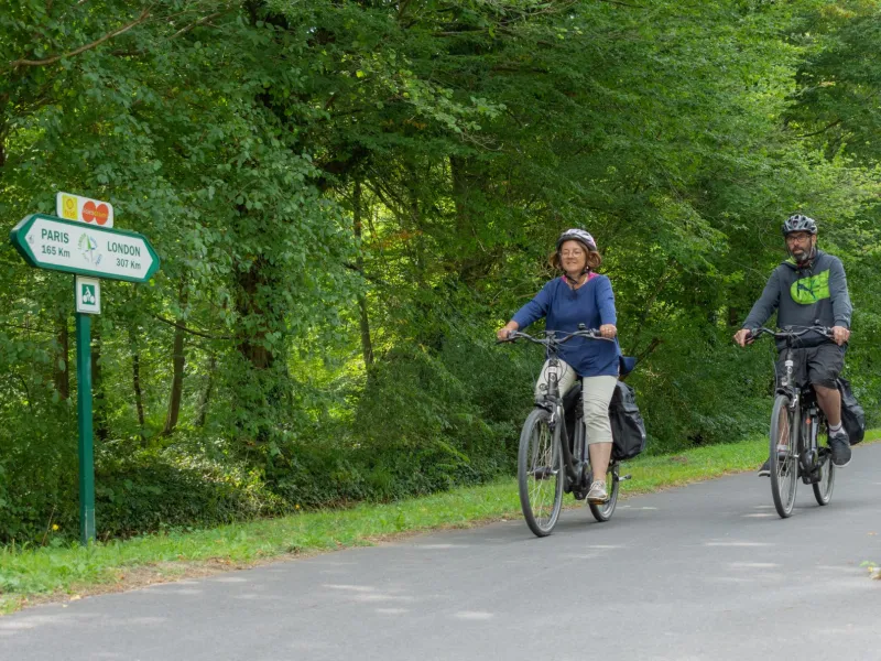 Dans la forêt de Hez-Froidmont à vélo