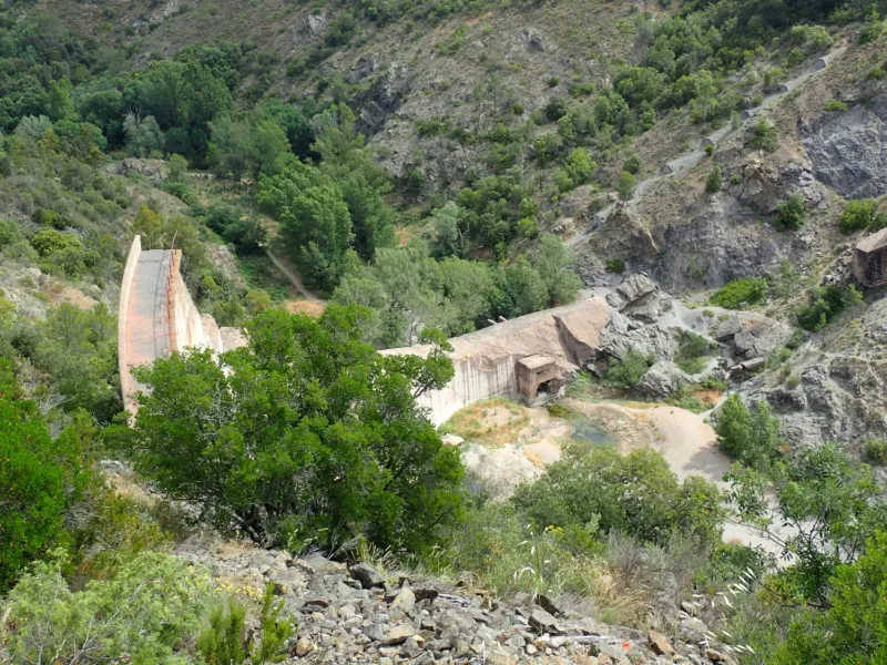 Ruines du barrage de Malpasset