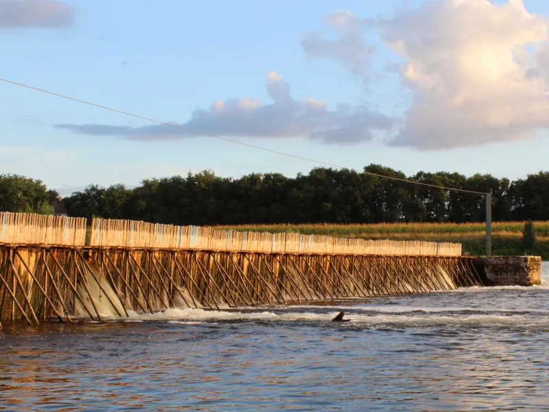 Barrage à aiguilles du Roujoux à Azay-sur-Cher