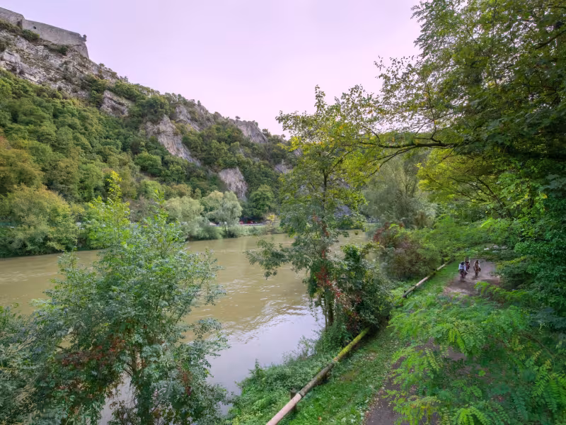 Bords du Doubs à Besançon