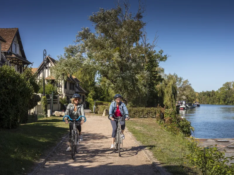 Le long de la Seine vers Poses