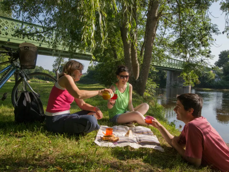 Pause à vélo au bord de la Creuse