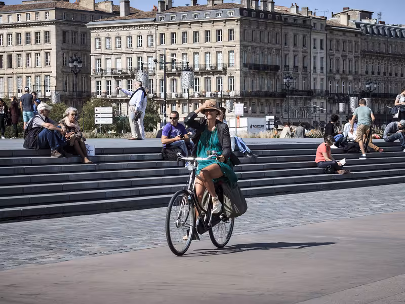 Cycliste à Bordeaux