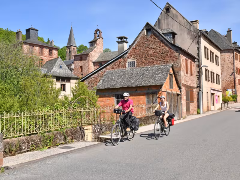 Villecomtal sur la Vallée du Lot à vélo