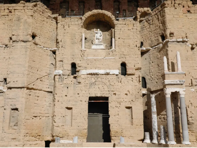 Façade du théâtre antique à Orange