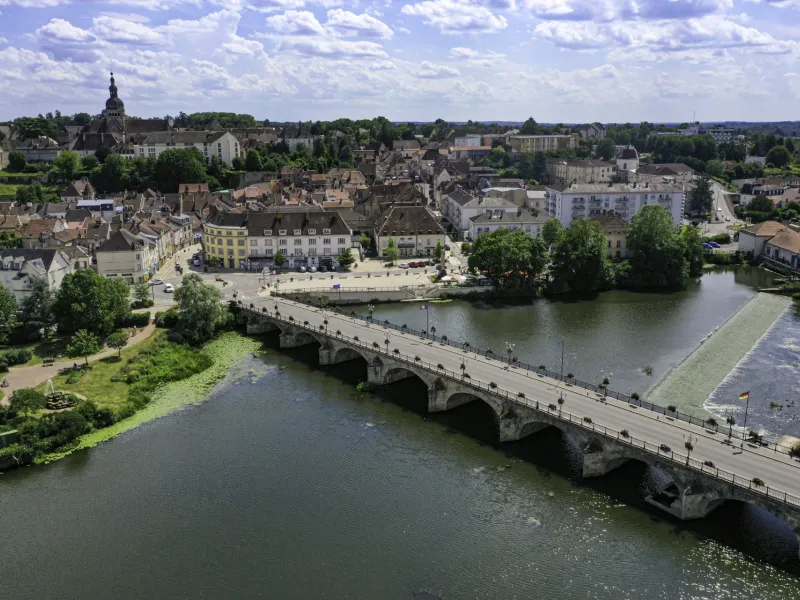 Vue aérienne de Gray-sur-Saône