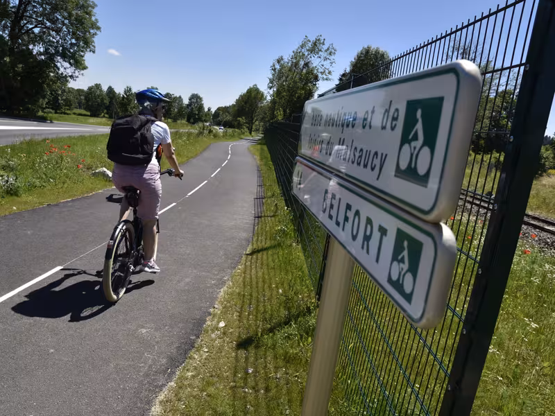 À vélo entre Malsaucy et Giromagny sur la francovélosuisse