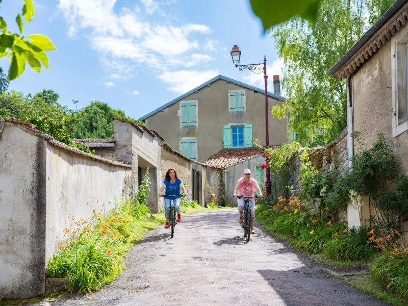 Passage à Bourmont sur La Meuse à Vélo
