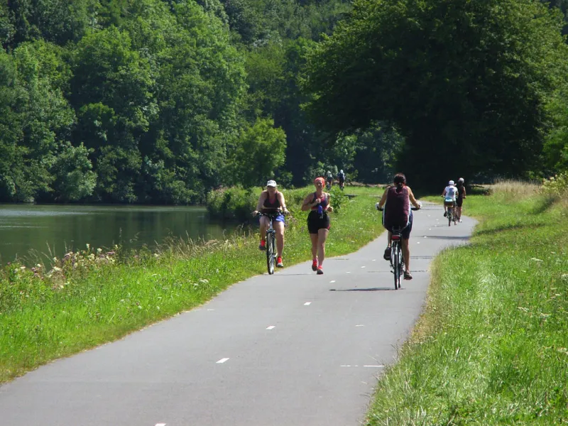 Meuse à vélo vers Nouzonville - Voie verte Trans-Ardennes