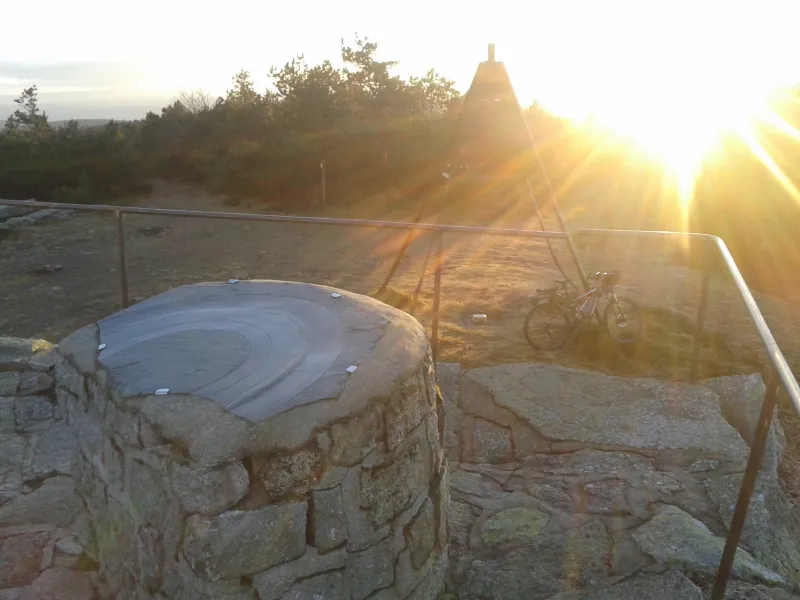 Le Mont Mouchet au soleil couchant