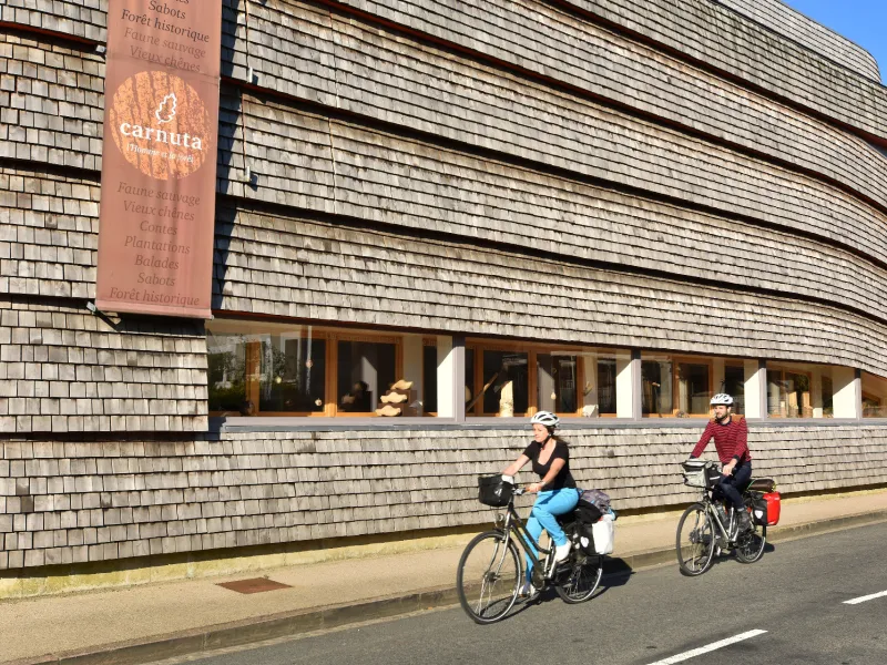 Musée de l'Homme et de la Forêt - Sarthe à vélo