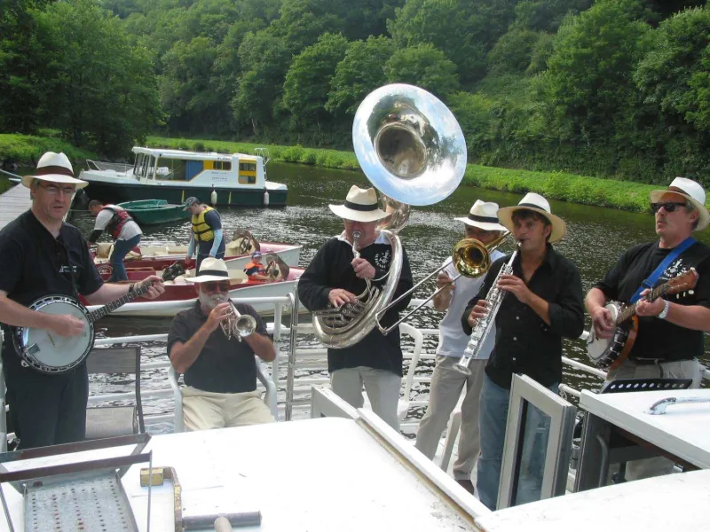 En musique sur le canal de Nantes à Brest