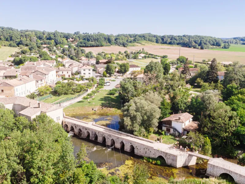 Pont Roman à la Sauvetat-du-Dropt