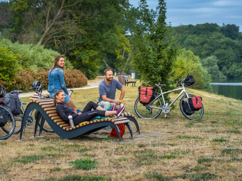Pique-nique au bord de la Seine à Aubergenville