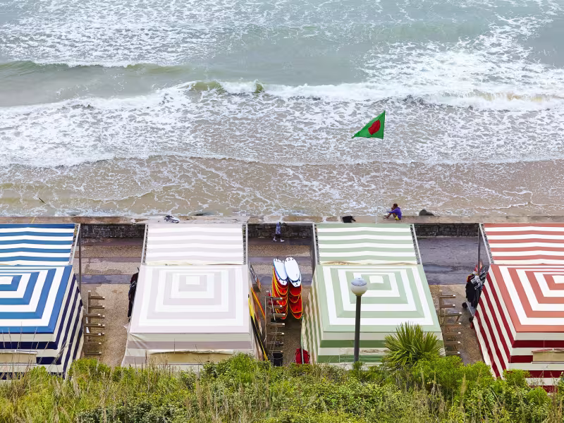 Surf sur la plage de Biarritz