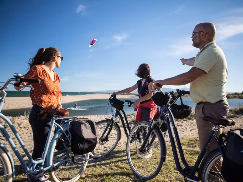Plage sur La Méditerranée à vélo au Barcarès