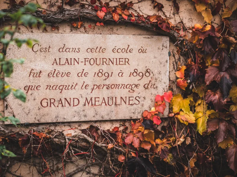 Plaque du musée de la maison du Grand Meaulnes