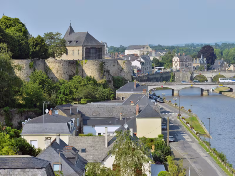 Pointe de vue sur la Mayenne