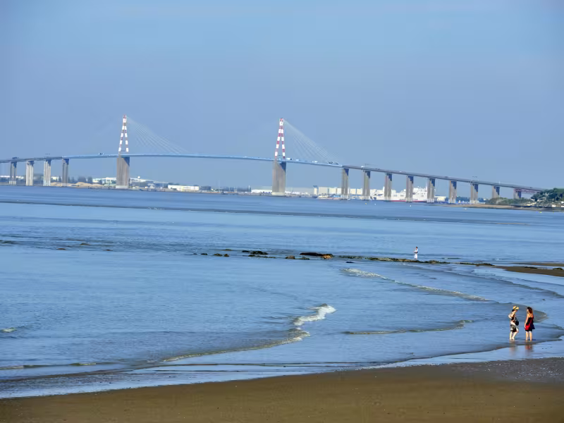Vue sur le Pont de St-Nazaire