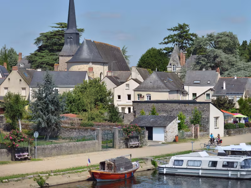 Le Port fluvial de Grez-Neuville