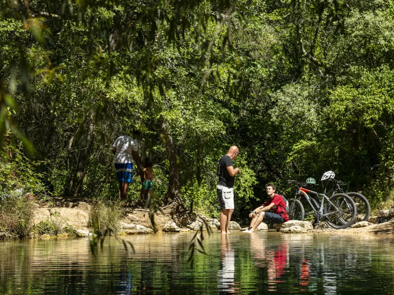 Pause rafraîchissement à la Font Vive - Grospierre