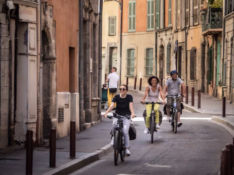 Ruelles du centre Draguignan à vélo